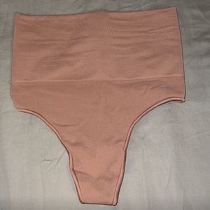 SKIMS CORE CONTROL THONG